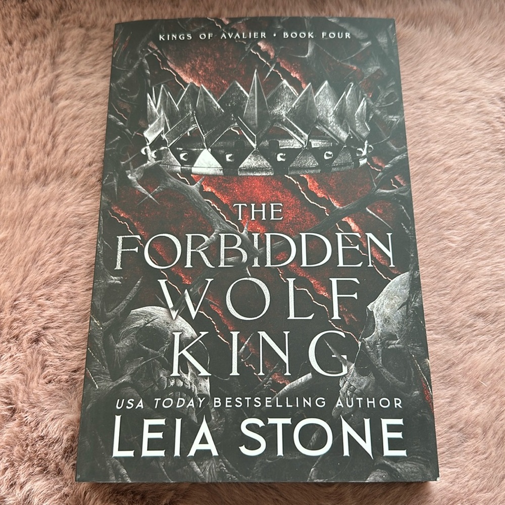 ✨ The Forbidden Wolf King by Leia Stone ✨